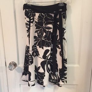 White House black market knee length skirt